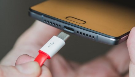 Unifikacija kurios nebus: „Apple“ privers jus pirkti savo USB-C laidus