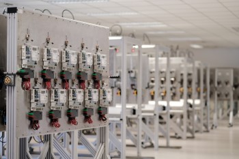 Išmaniųjų skaitiklių gamintoja „Elgama-Elektronika“ nuostolį pernai keitė 319 tūkst. Eur pelnu