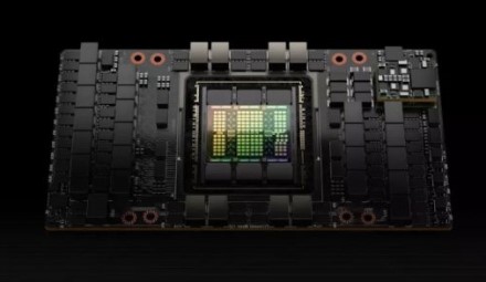 NVIDIA ir AMD turi galvos skausmą, nes JAV svarsto dar labiau apriboti DI lustų eksportą į Kiniją