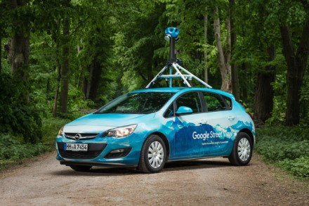 „Google Street View“ automobiliai / „Google“ nuotr.