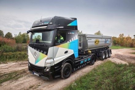 Elektrinis „Mercedes-Benz eActros 600“ vilkikas vienu įkrovimu įveikė daugiau nei 500 kilometrų