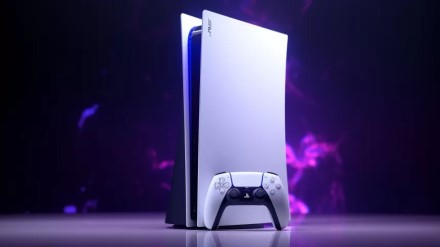 Atnaujinta „PlayStation 5“ konsolės versija jau netrukus pasieks prekybos vietas