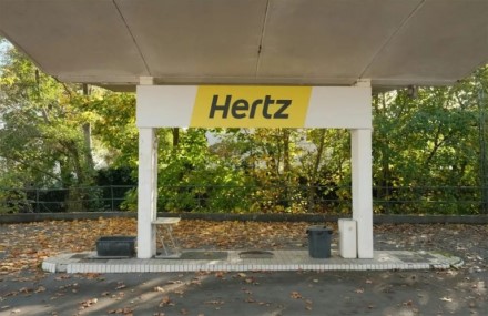 „Hertz“, automobilių nuomos milžinas, parduos 20 000 elektrinių automobilių