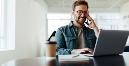 Karšta, drėgna, vanduo liejasi laisvai: pražūtingi pavojai telefonams ir kompiuteriams