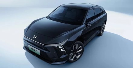 „Honda“ jau anonsuoja dar nepristatytą savo elektromobilį: pasidalino pirmosiomis „Ye S7“ modelio nuotraukomis