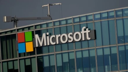 Pasaulinę krizę sukėlė „Microsoft“ susitarimas su Europos Sąjunga?