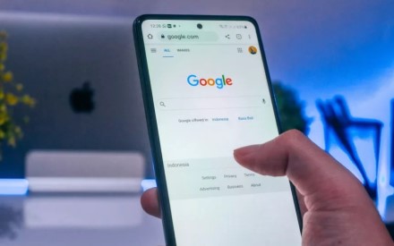 „Google“ gali sulaukti galingo teismų smūgio: JAV teisingumo ministerija svarsto suskaidyti „Google“