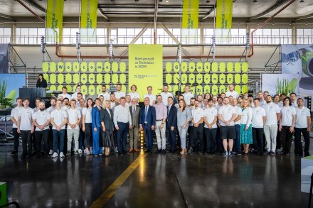 „airBaltic“ švenčia Technikos akademijos atidarymą