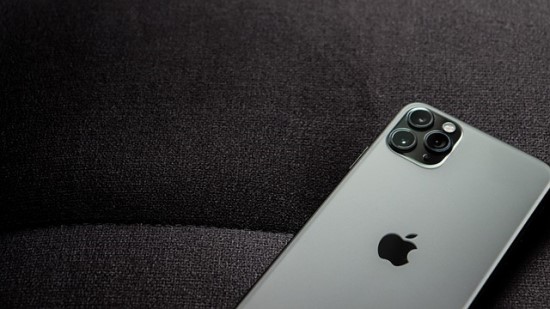 Pagaliau galite paslėpti savo nuotraukas nuo smalsių akių: ką dar siūlo naujoji „iOS 18“ versija?