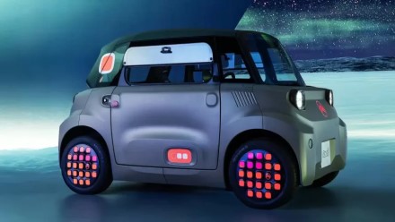 „Citroen“ atnaujino itin pigų miesto elektromobilį: pristatyta naujoji „Ami“ versija