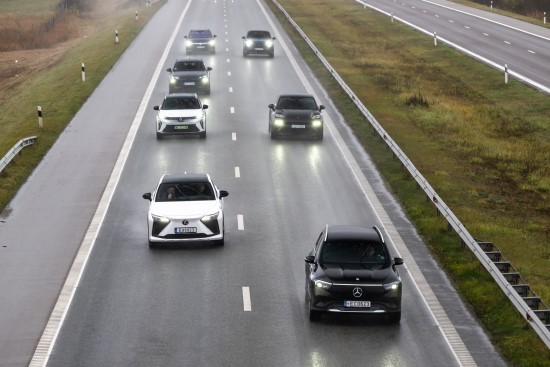 „Metų automobilio 2025“ elektromobilių testas: 200 km įveikė visi