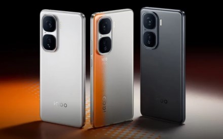 „iQOO“ pristatė naujuosius „Neo10“ serijos išmaniuosius telefonus