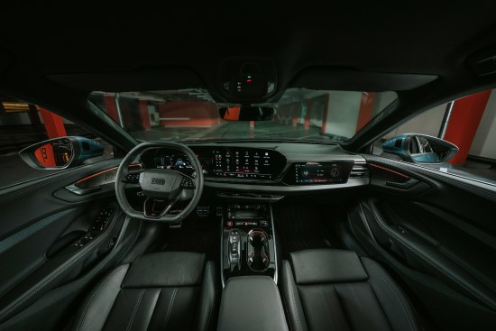 Naujieji „Audi A5“ ir „Audi S5“ jau pasiekė Lietuvą: stiliaus, sportiškumo ir inovacijų derinys