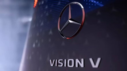 „Mercedes-Benz“ anonsuoja „Vision V“ – elektrinis furgonas, kuris vienu įkrovimu galės įveikti 500 kilometrų