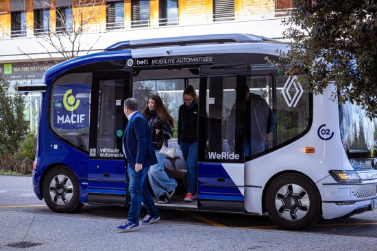 Autonominės transporto priemonės viešajame transporte